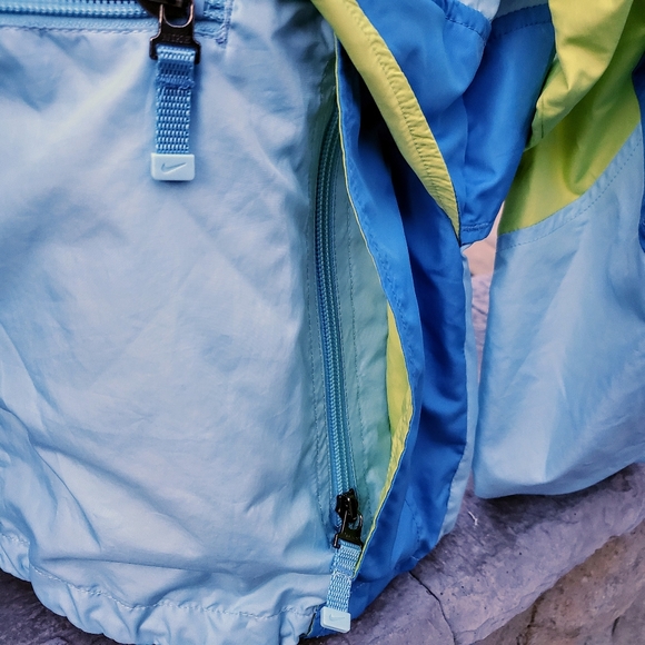 Vintage 90s Nike ACG Windbreaker - Picture 8 of 16